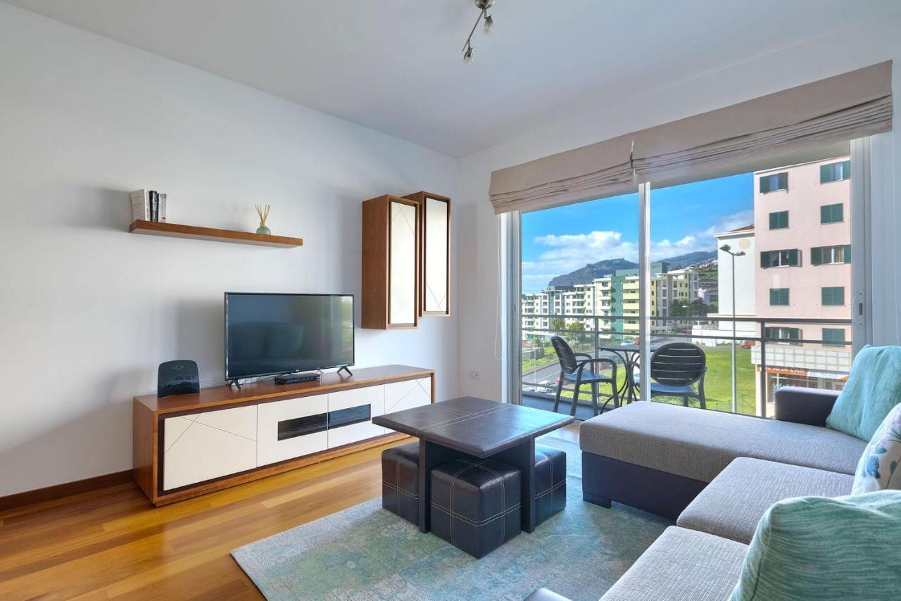 Blue Sky Apartment With Pool By Hr Madeira 푼샬 외부 사진