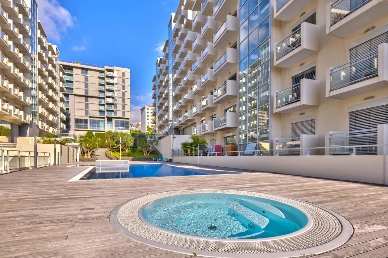 Blue Sky Apartment With Pool By Hr Madeira 푼샬 외부 사진