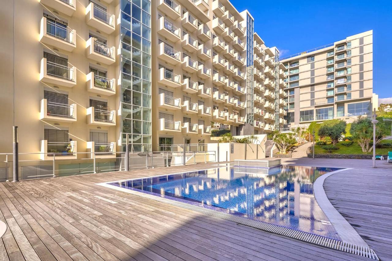 Blue Sky Apartment With Pool By Hr Madeira 푼샬 외부 사진
